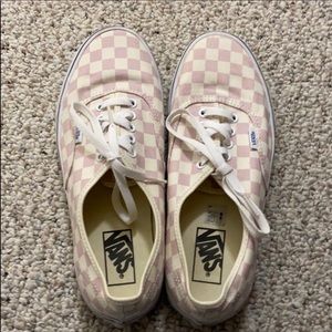 9.5 women’s pink checkered vans